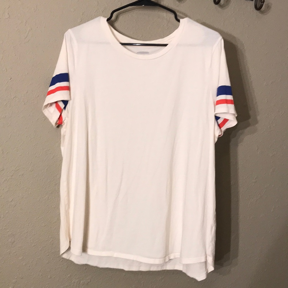 This is a long t-shirt form old navy